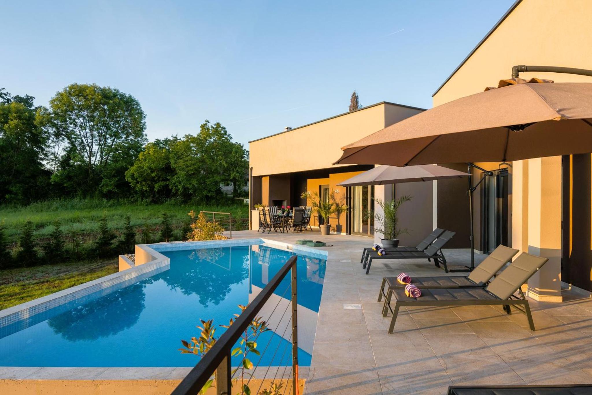 Residence Villa Manuela - Batlug