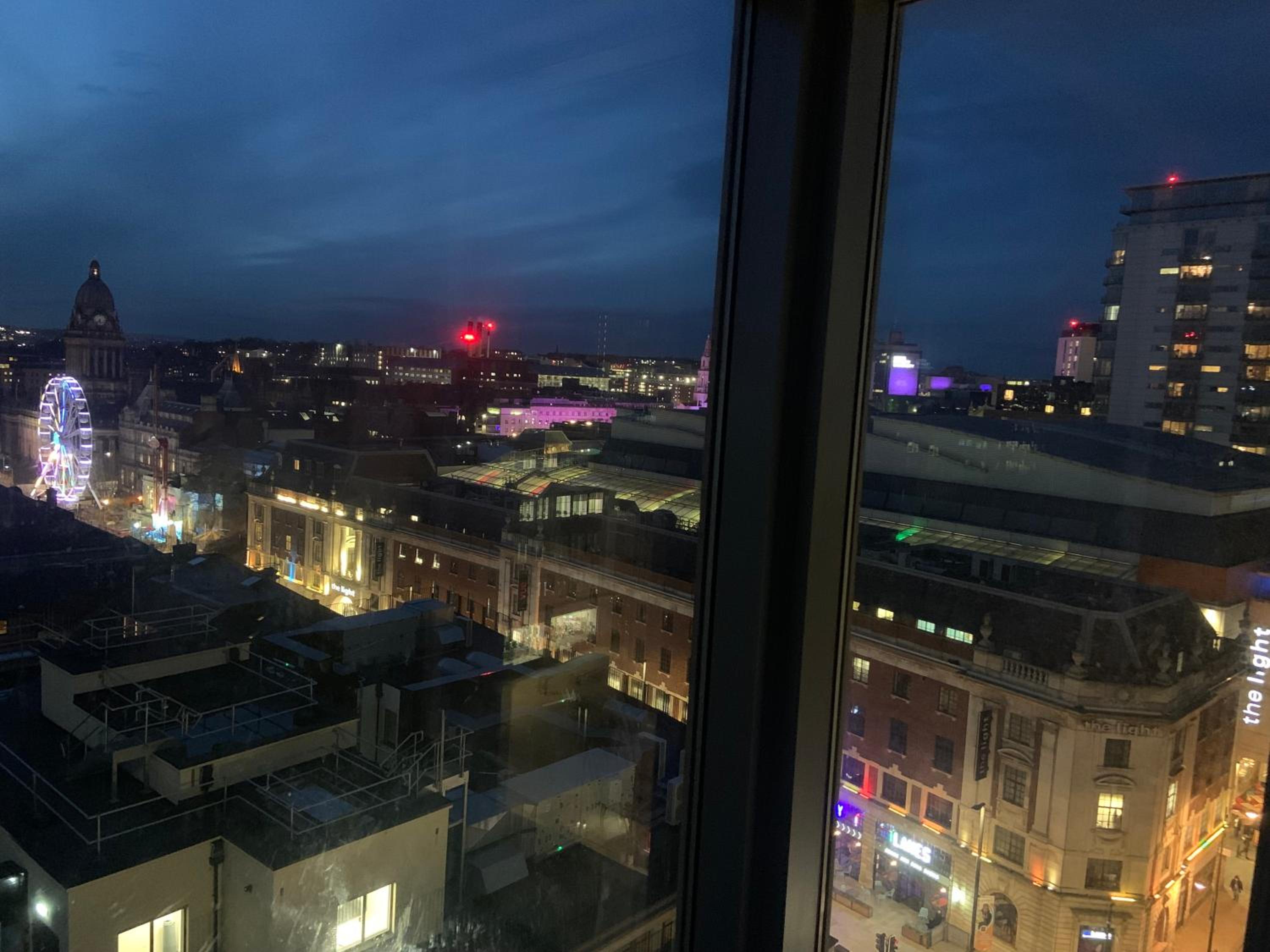 Award Winner of 2026 &2025 traveller & Best guest rated apartment, two bedroom, #1 Leeds city centres most central location, Great 180 degree views,balcony view 2