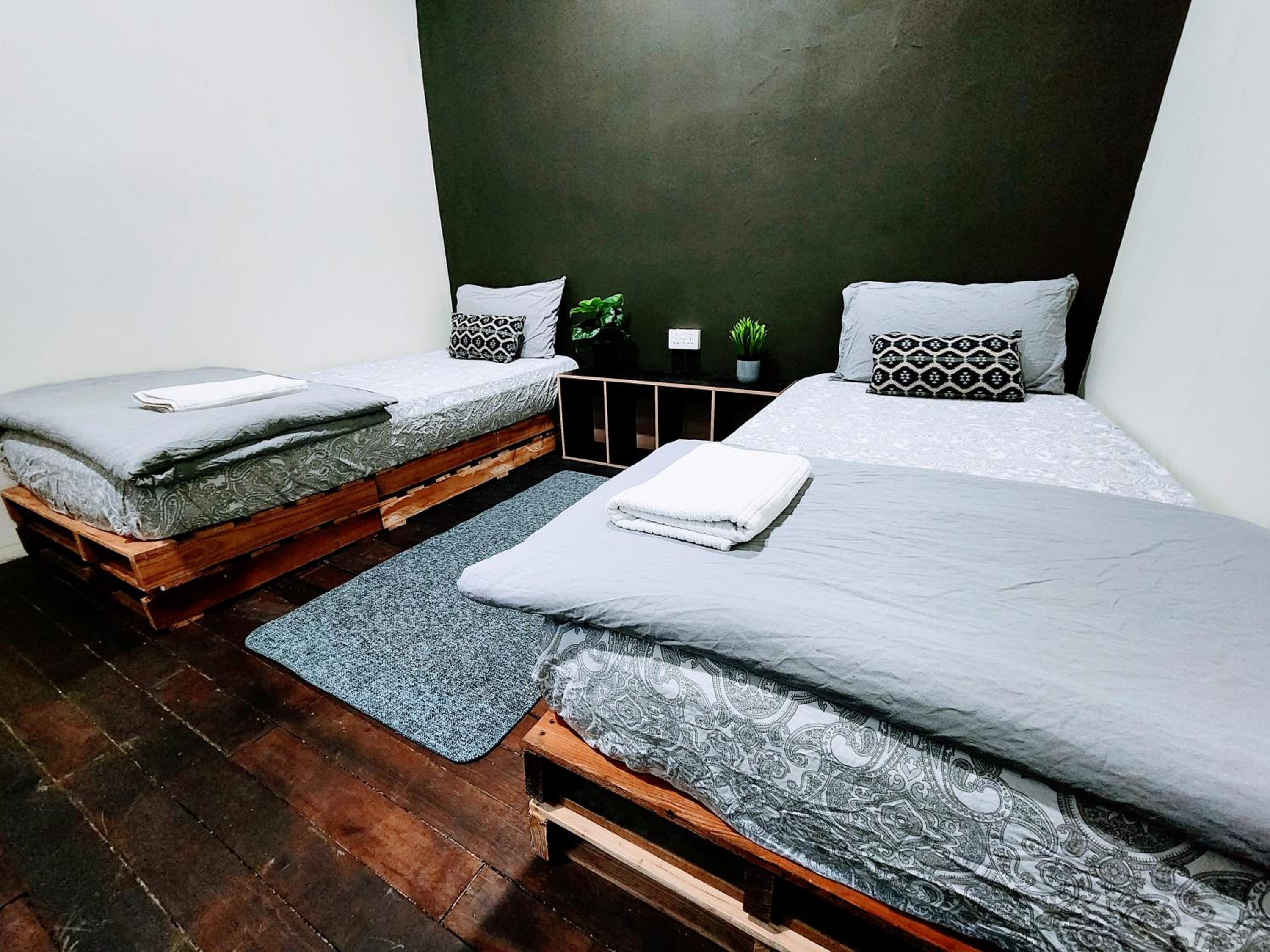 Upspot Kuching Waterfront Premium Hostel