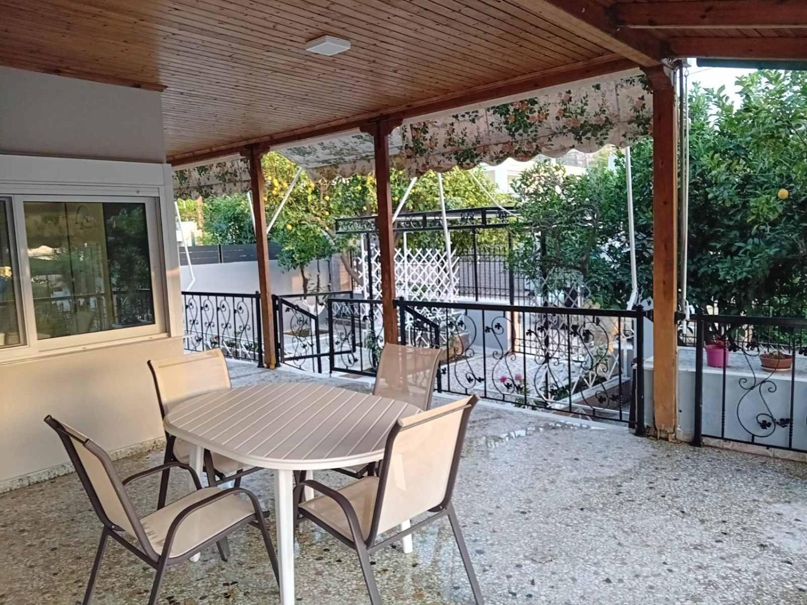Aris apartment