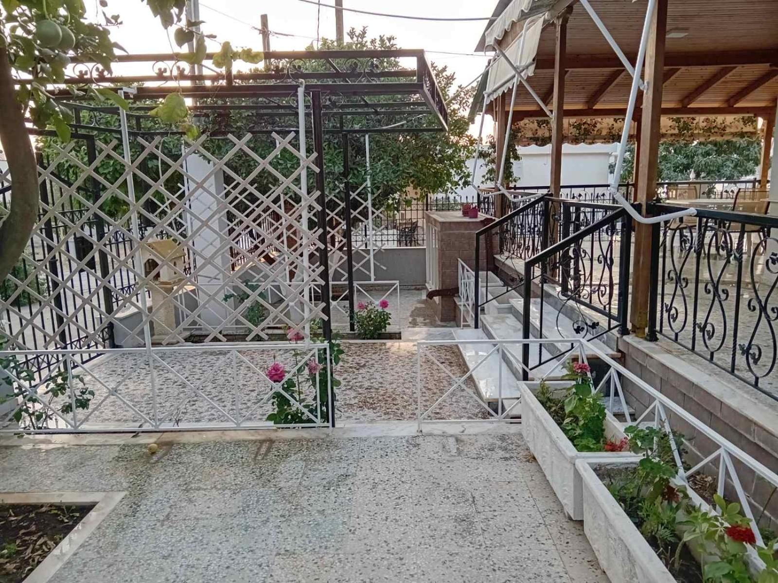 Aris apartment