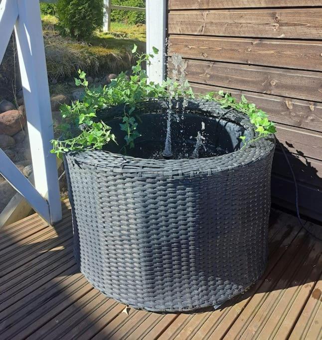 Majoitu joen rannassa