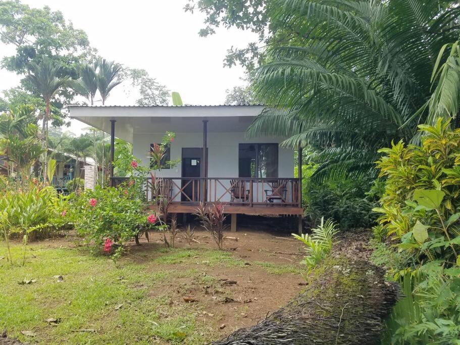 Susan Bungalow#1 Bahía Drake, Corcovado Familia Amaya