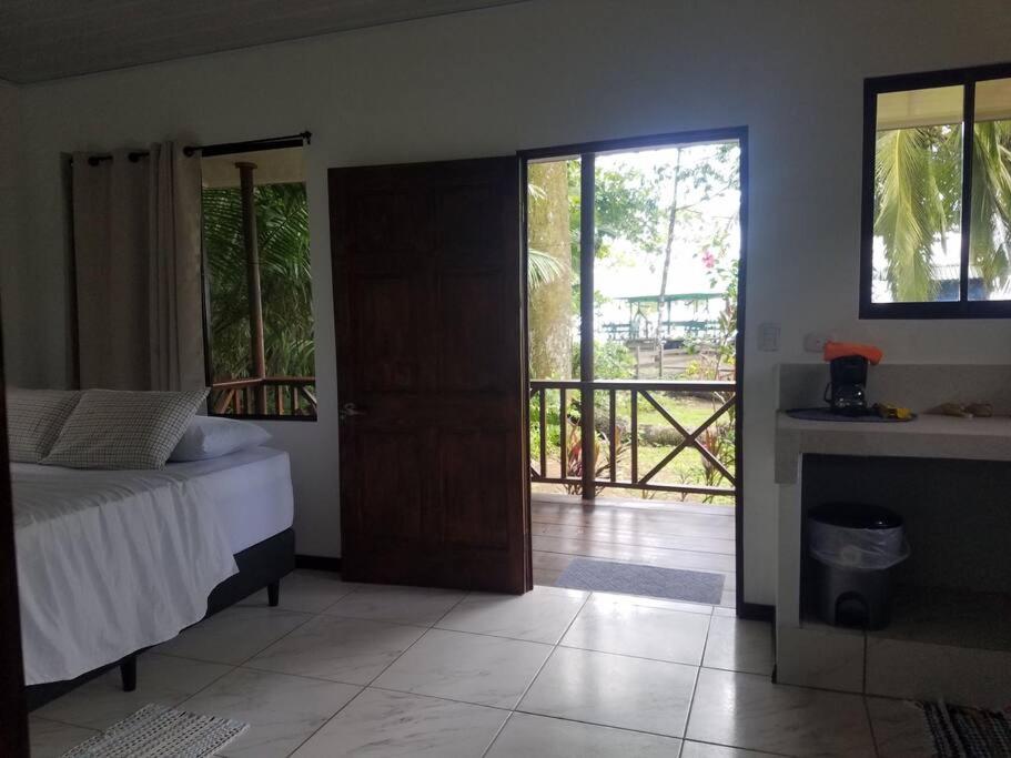 Susan Bungalow#1 Bahía Drake, Corcovado Familia Amaya