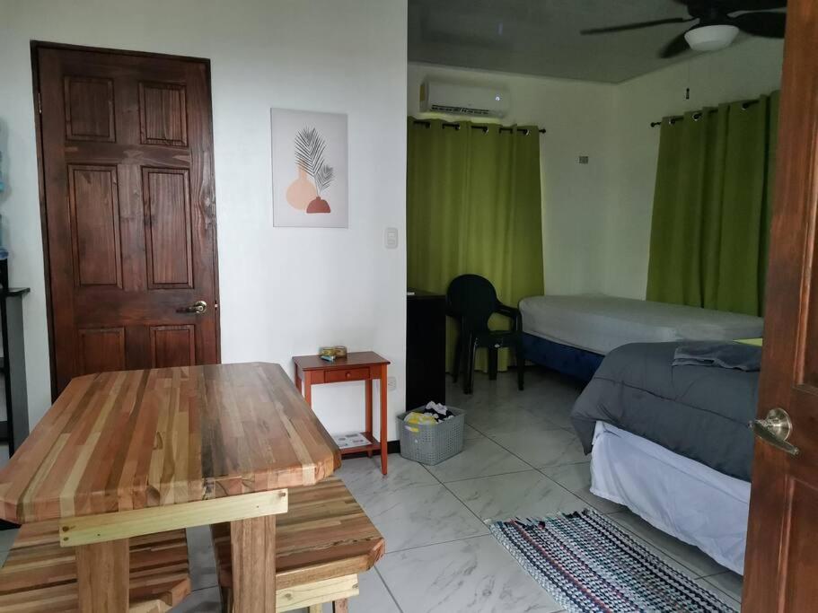 Susan Bungalow#1 Bahía Drake, Corcovado Familia Amaya