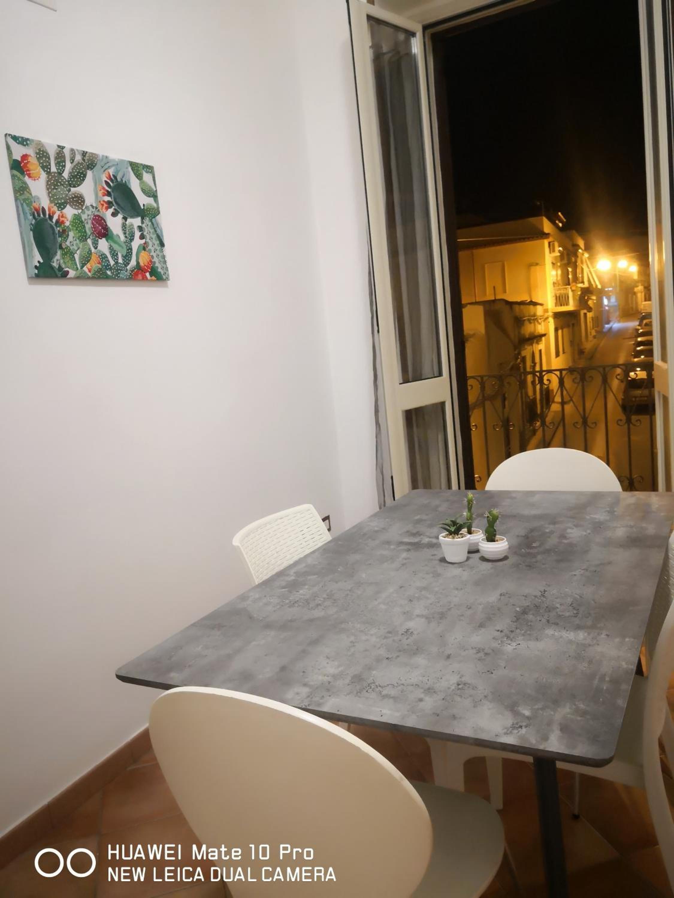 Ficus house en Noto — balance & terrace