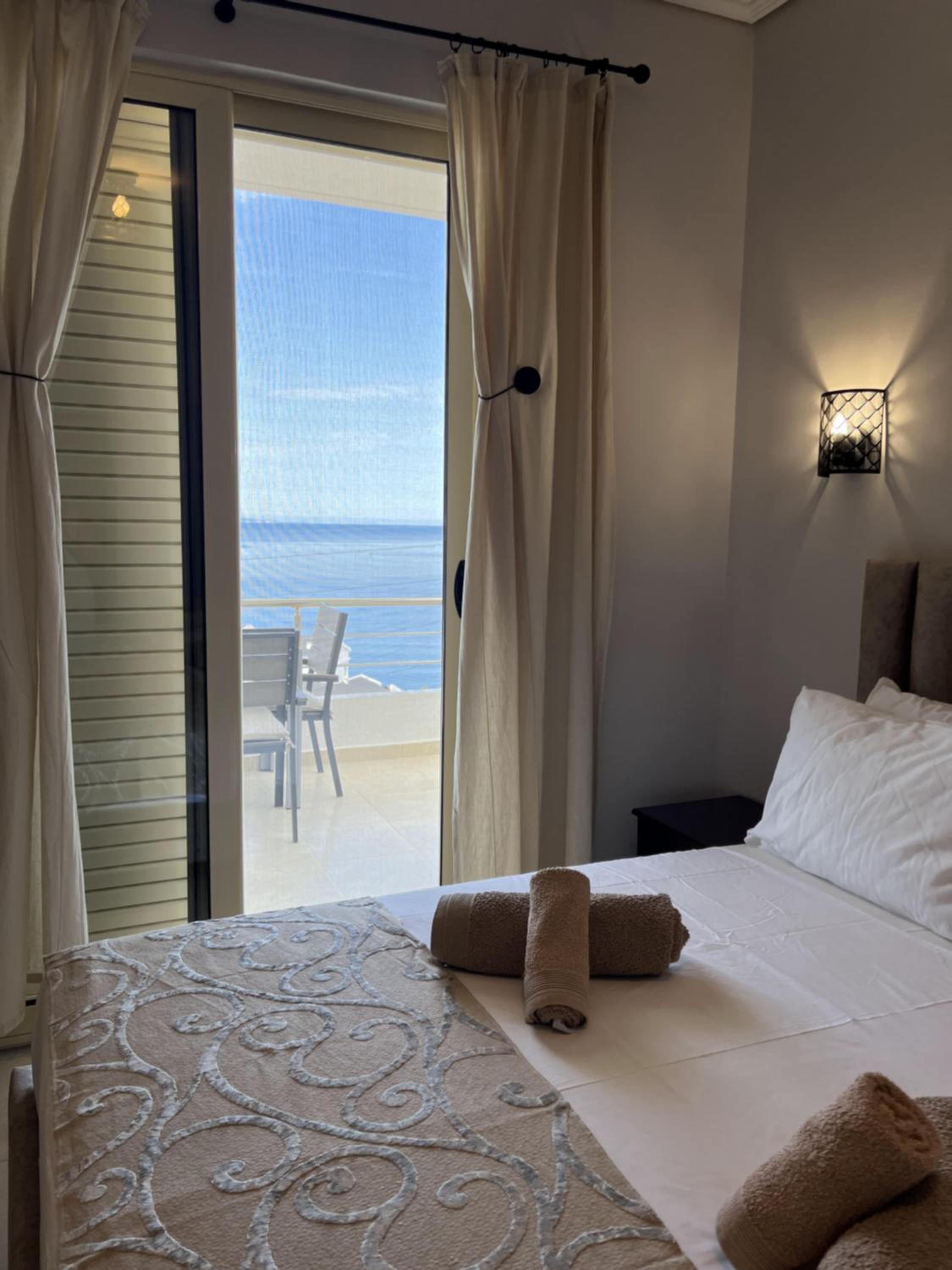 Bluemoon Suites Sarande