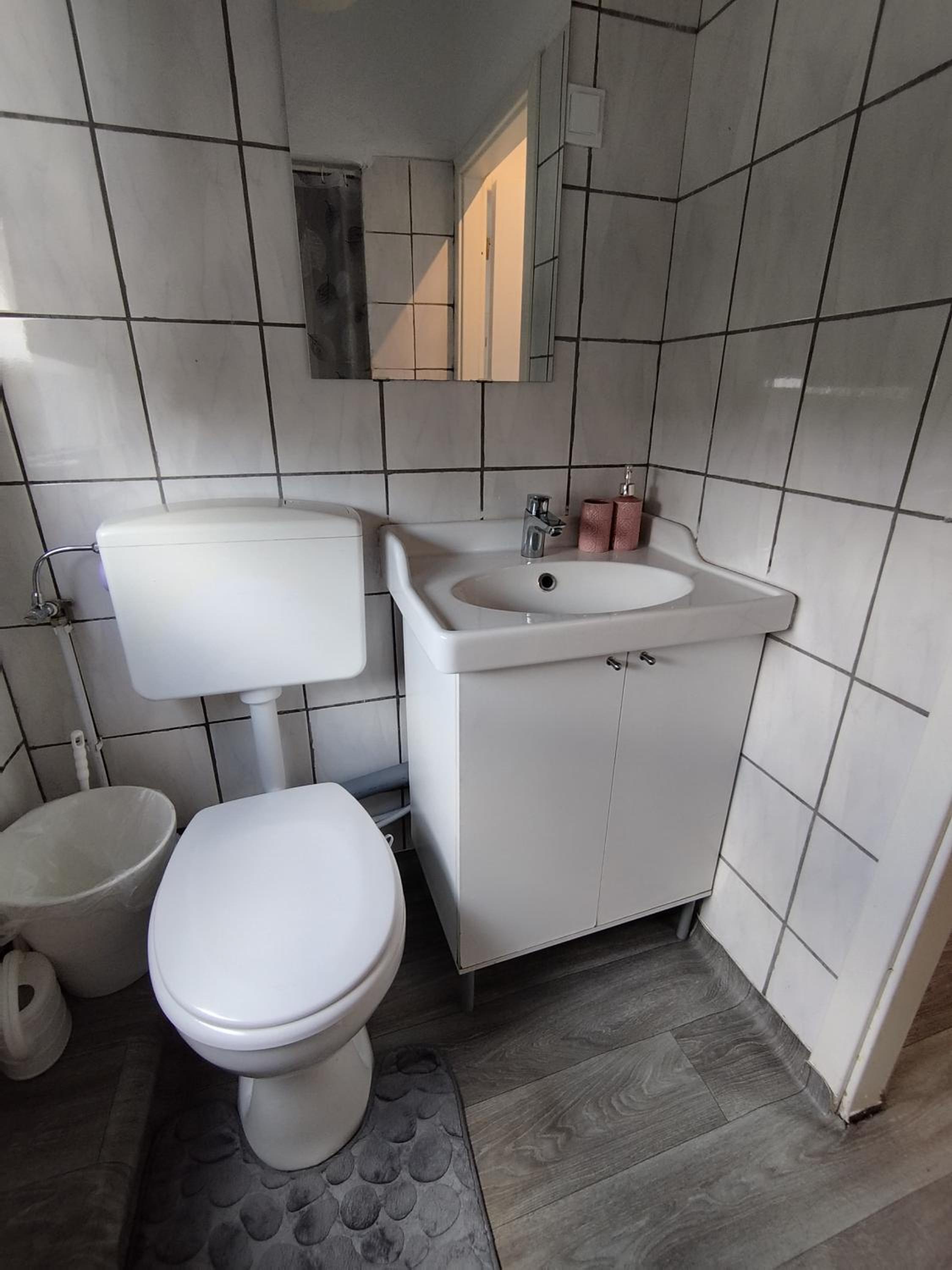 Daily Weekly Monthly Apartment