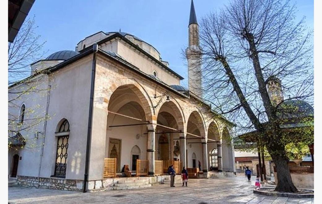 Latin Bridge Sarajevo - 3 Room Apartment, 80m2 in Villa with free private parking - Old Town Sarajevo