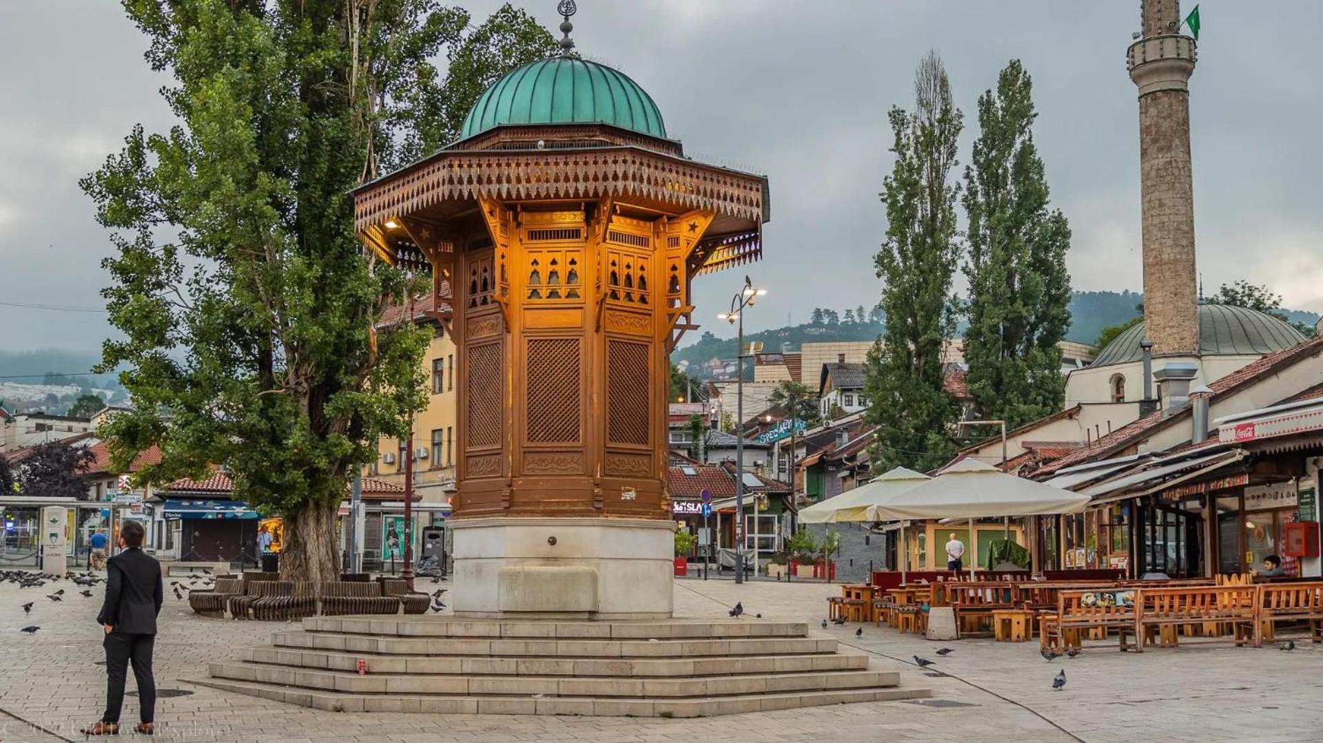 Latin Bridge Sarajevo - 3 Room Apartment, 80m2 in Villa with free private parking - Old Town Sarajevo
