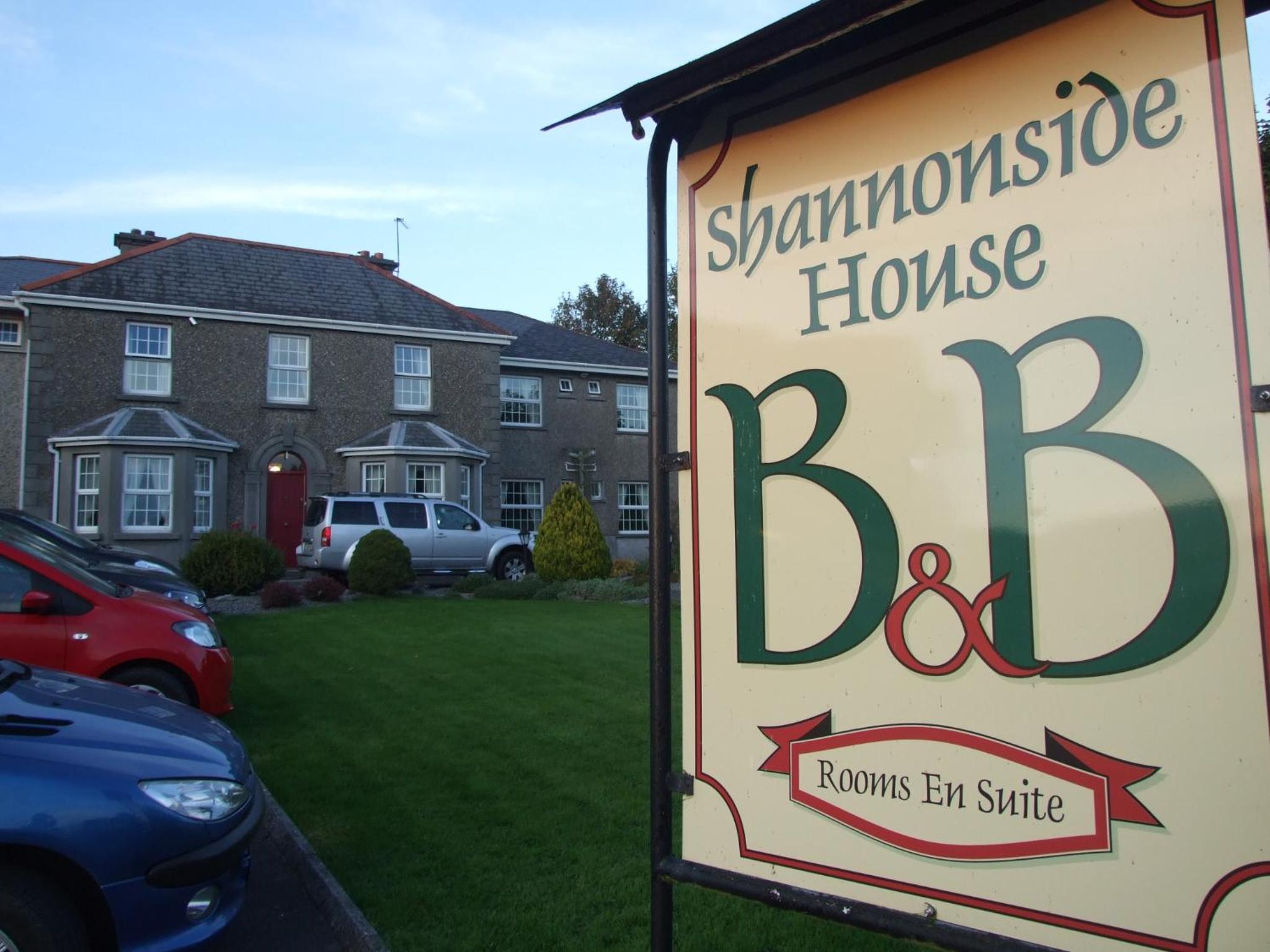 Athlone Vacations - Shannonside House N37HF67 - Property Image 5