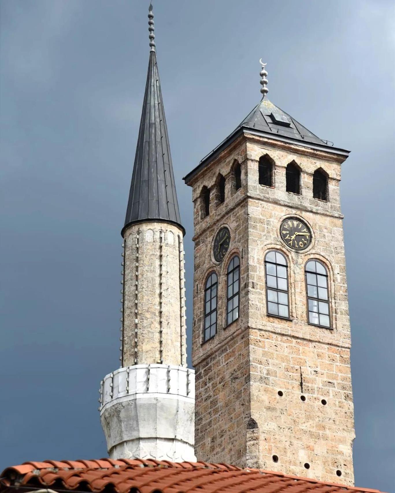 Latin Bridge Sarajevo - 3 Room Apartment, 80m2 in Villa with free private parking - Old Town Sarajevo