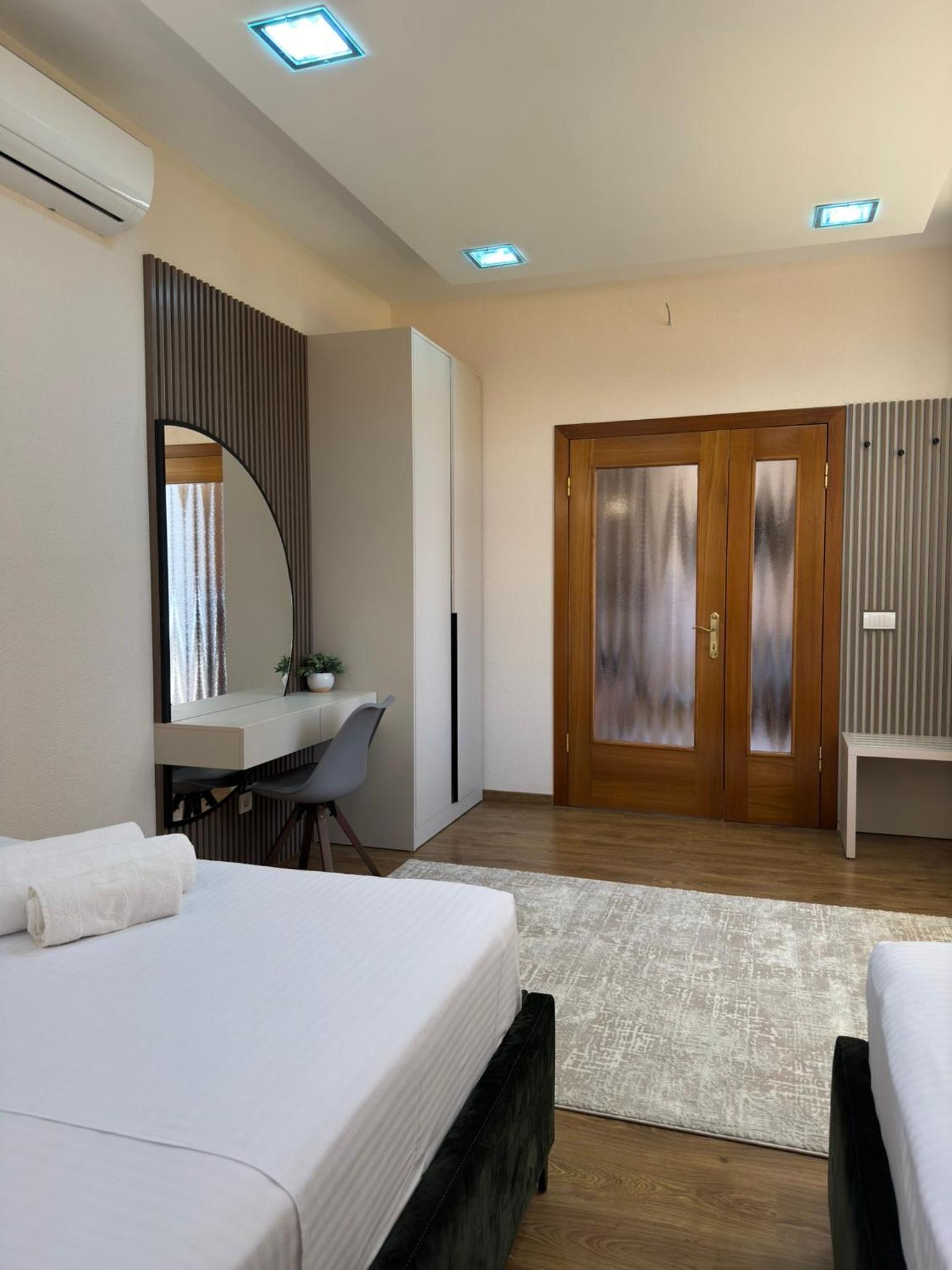 Klara Apartments