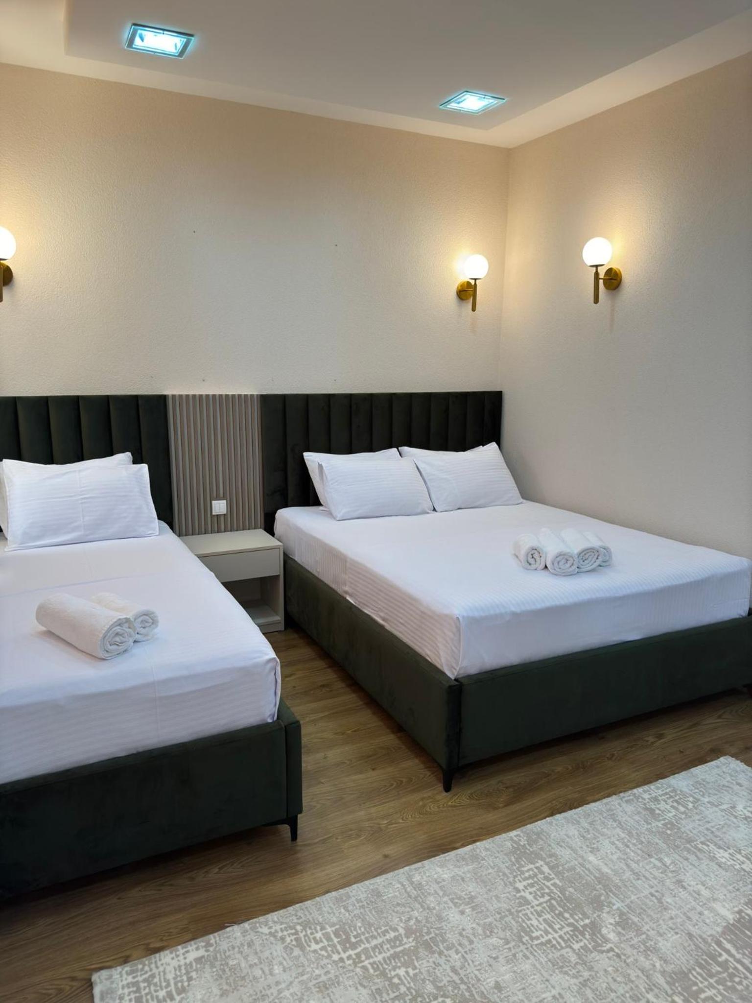 Klara Apartments