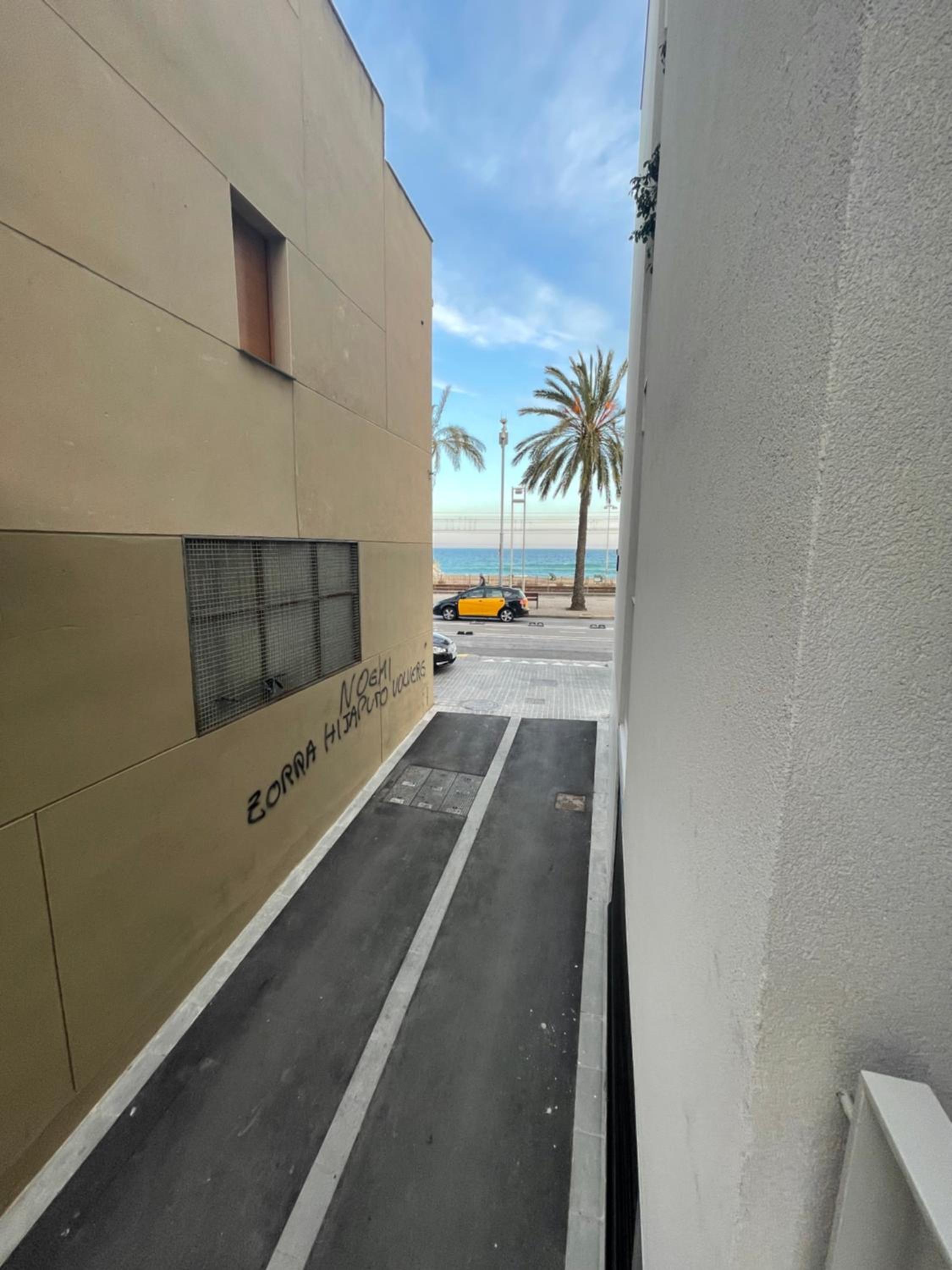 Apartamento de una habitación con terraza grande cerca de Barcelona