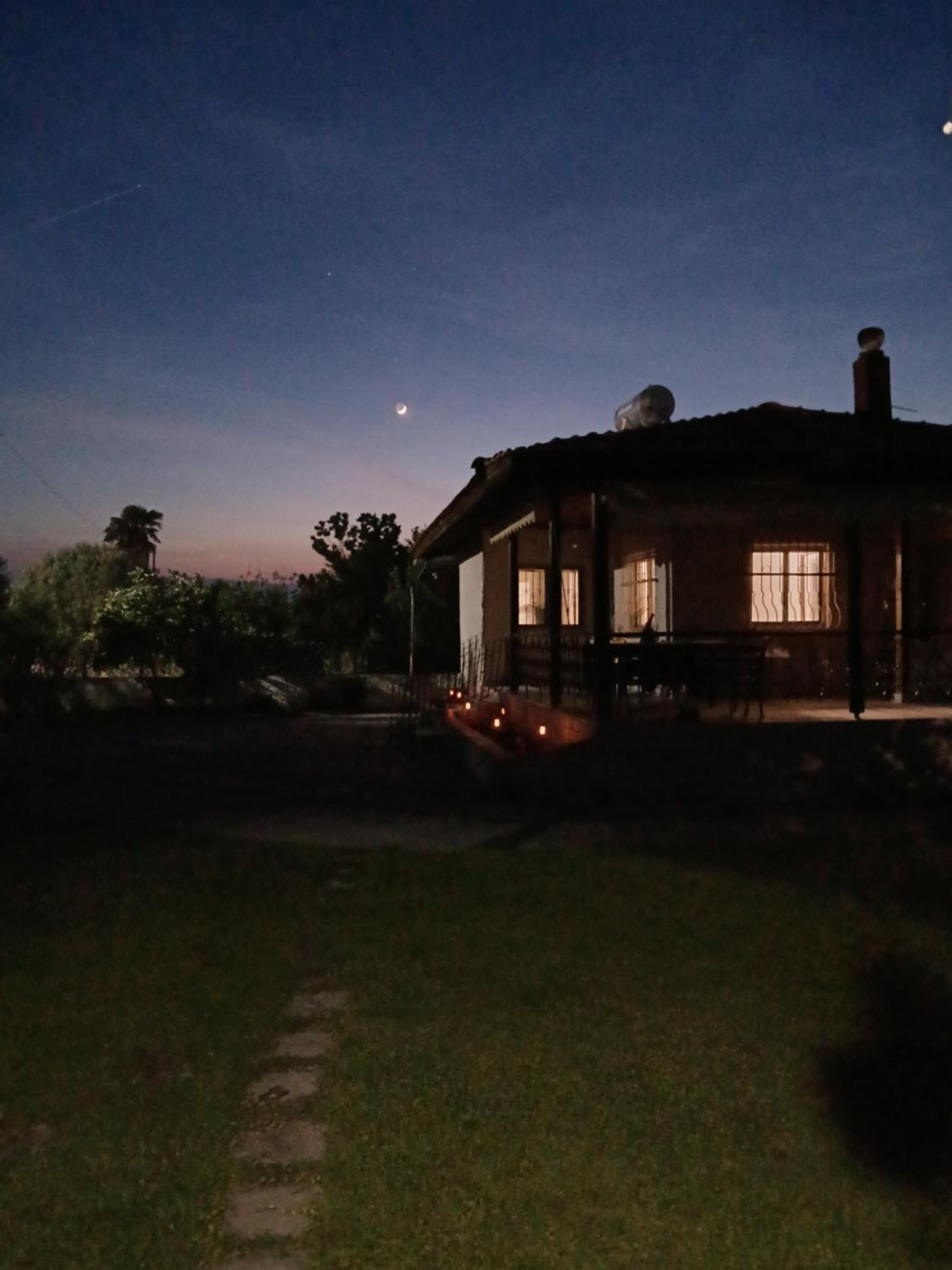 Kanela House