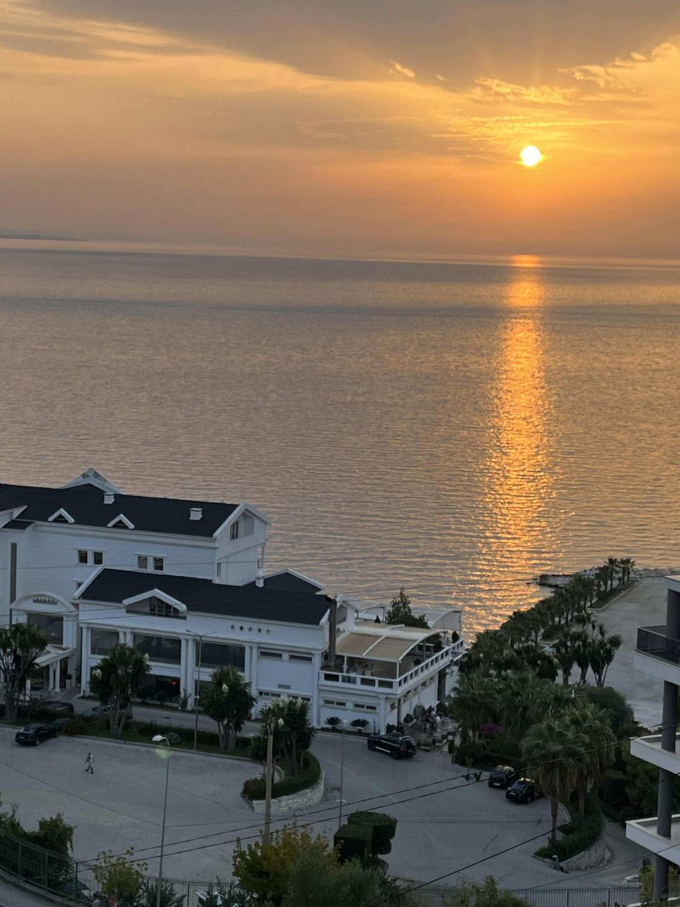 Bluemoon Suites Sarande
