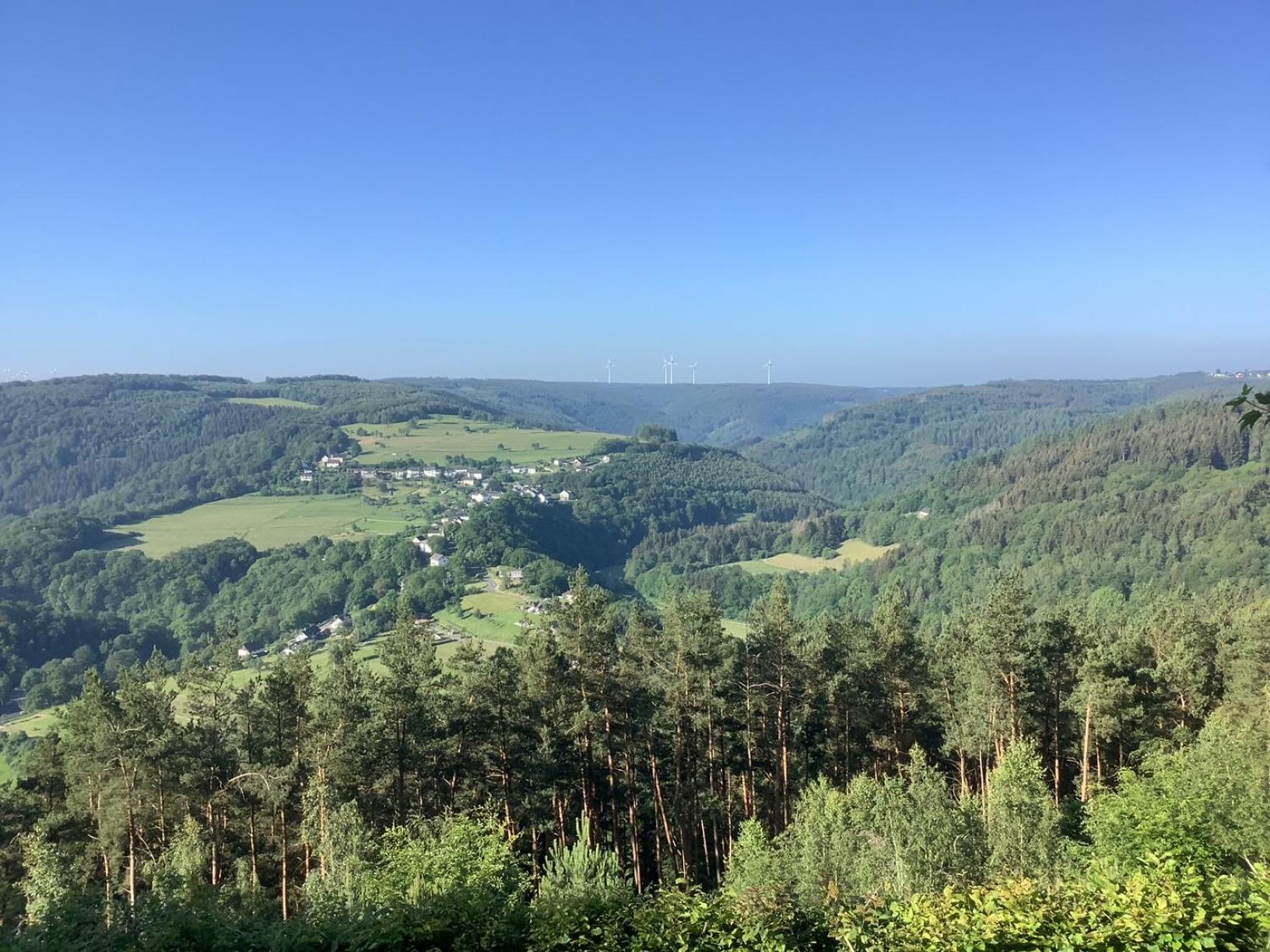 Berg Blick Eifler Bauernhaus modern restauriert