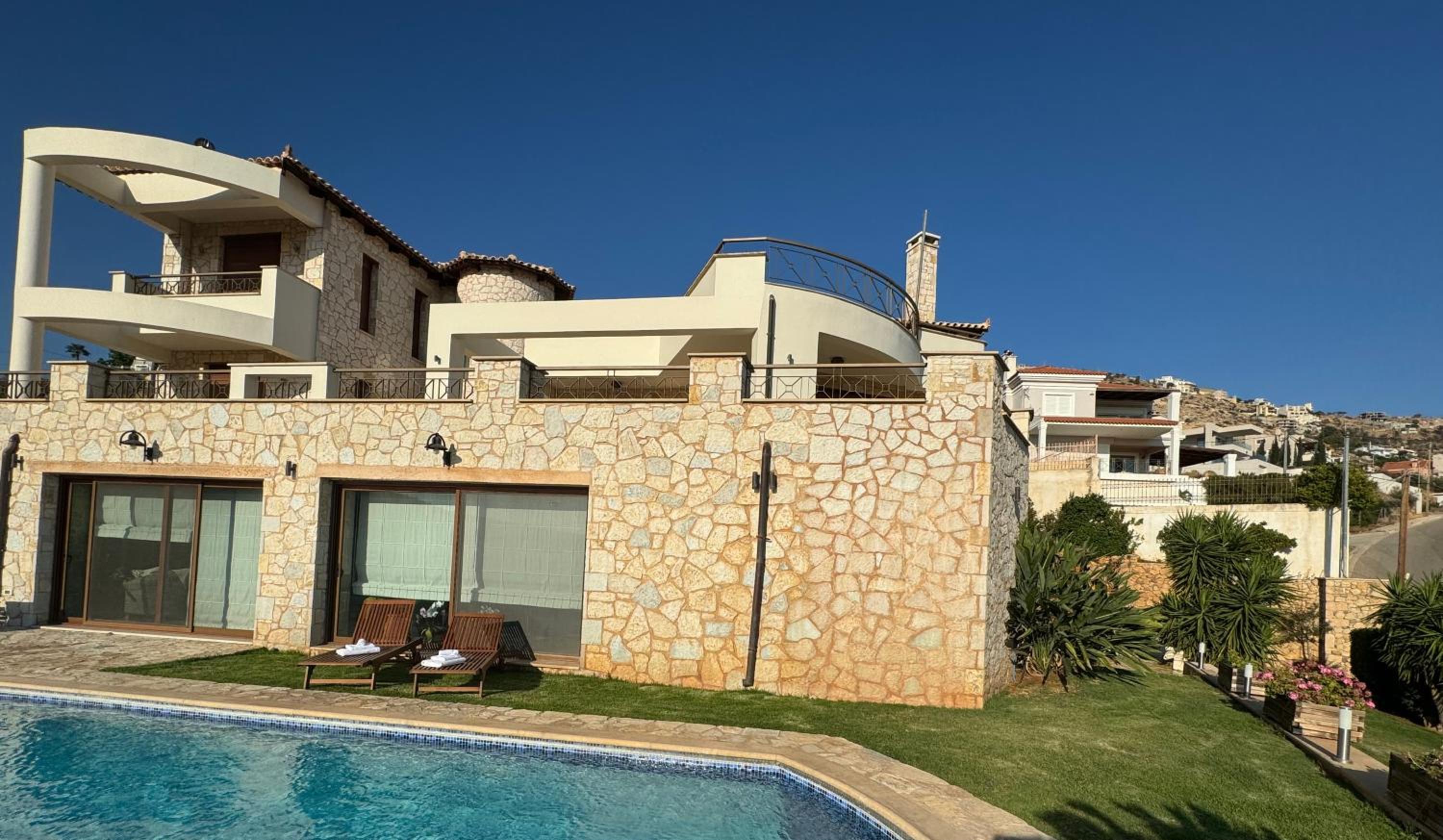 Stone Villa Saronida