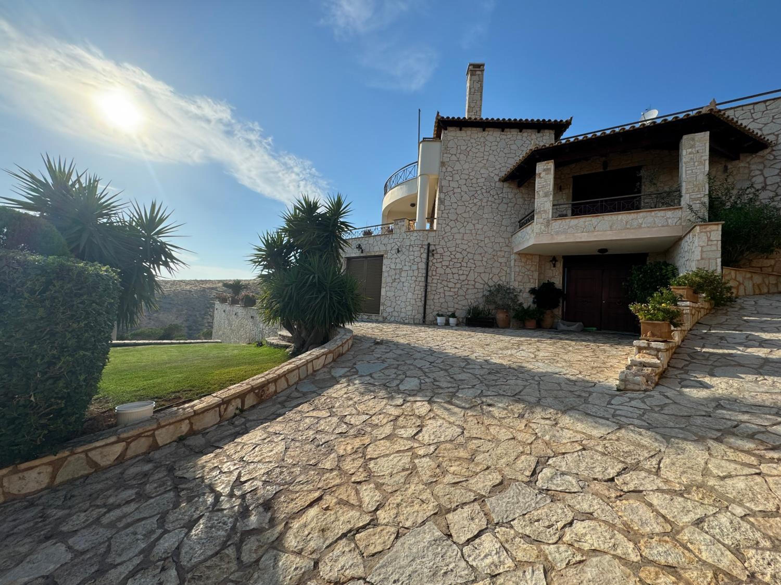 Stone Villa Saronida