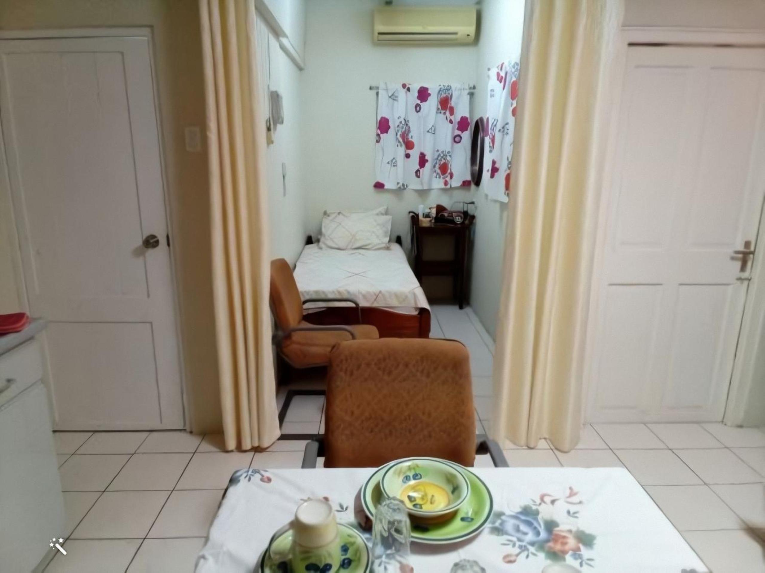 STUDIO/ APARTAMENTO