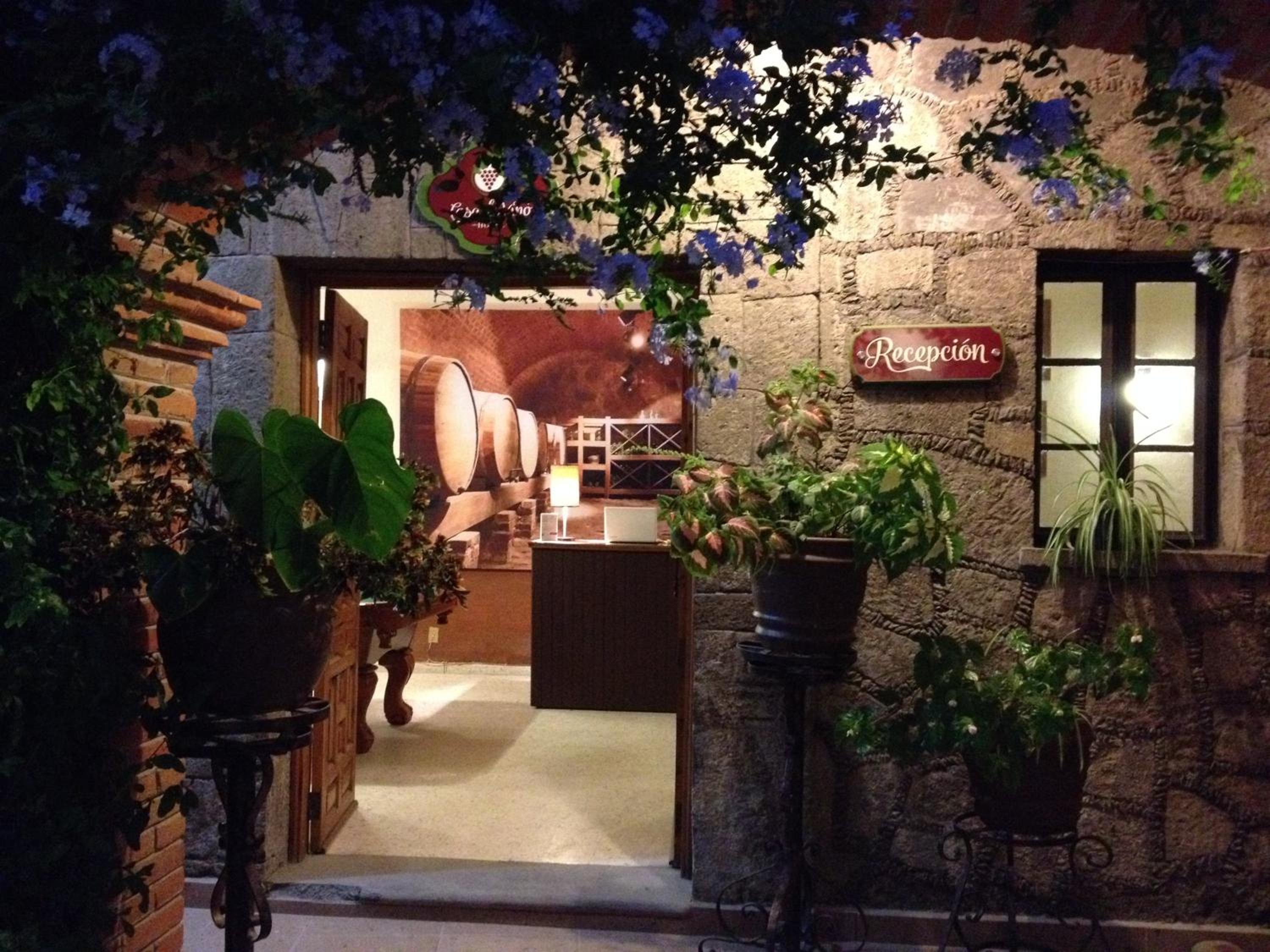 Hotel Casa de Vino