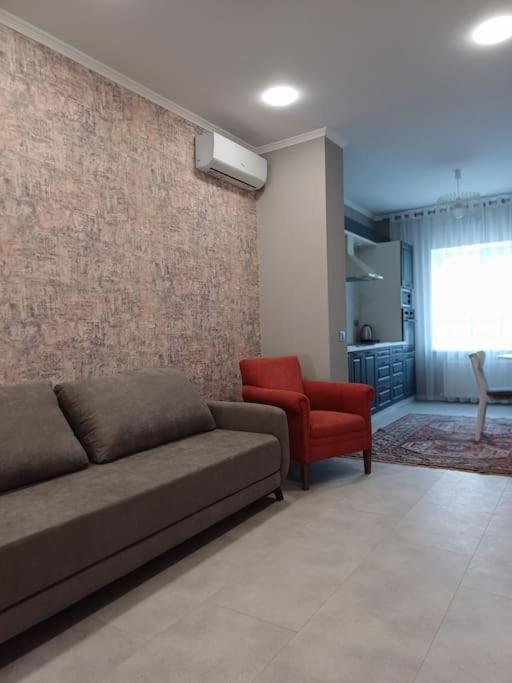 Leave in the Heart of Center House with terrace view 2