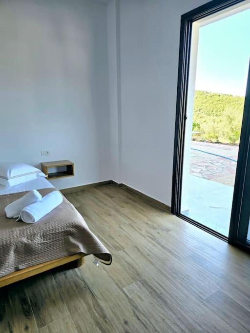 Ambelas Getaways
