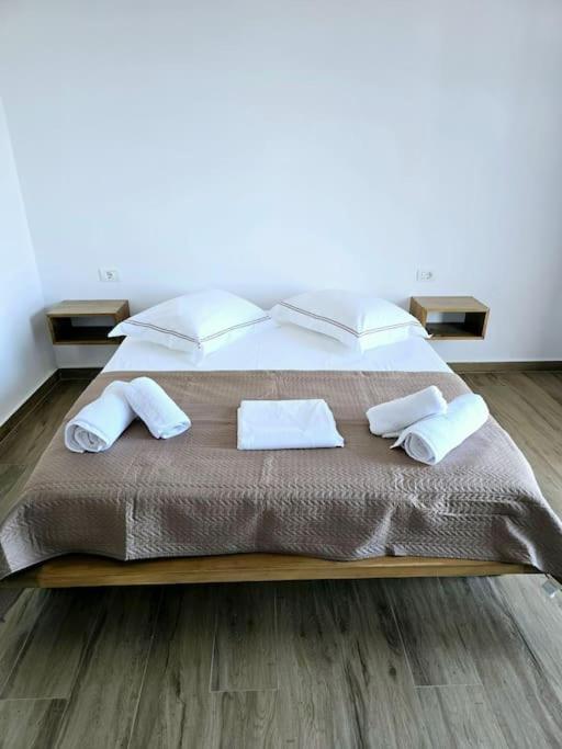 Ambelas Getaways