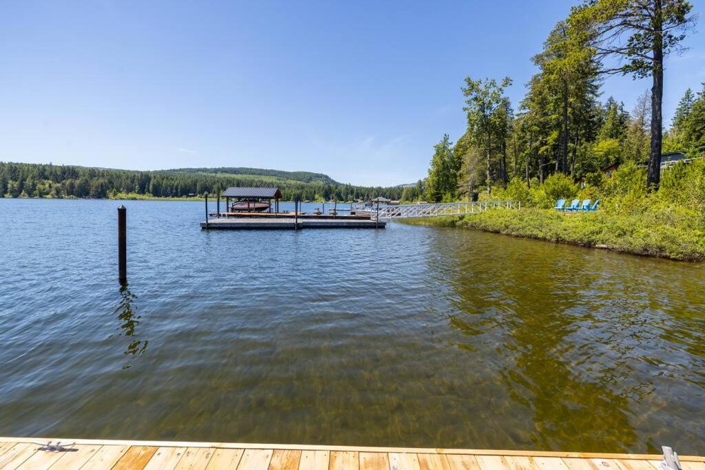Kelly's Lakefront Hideaway
