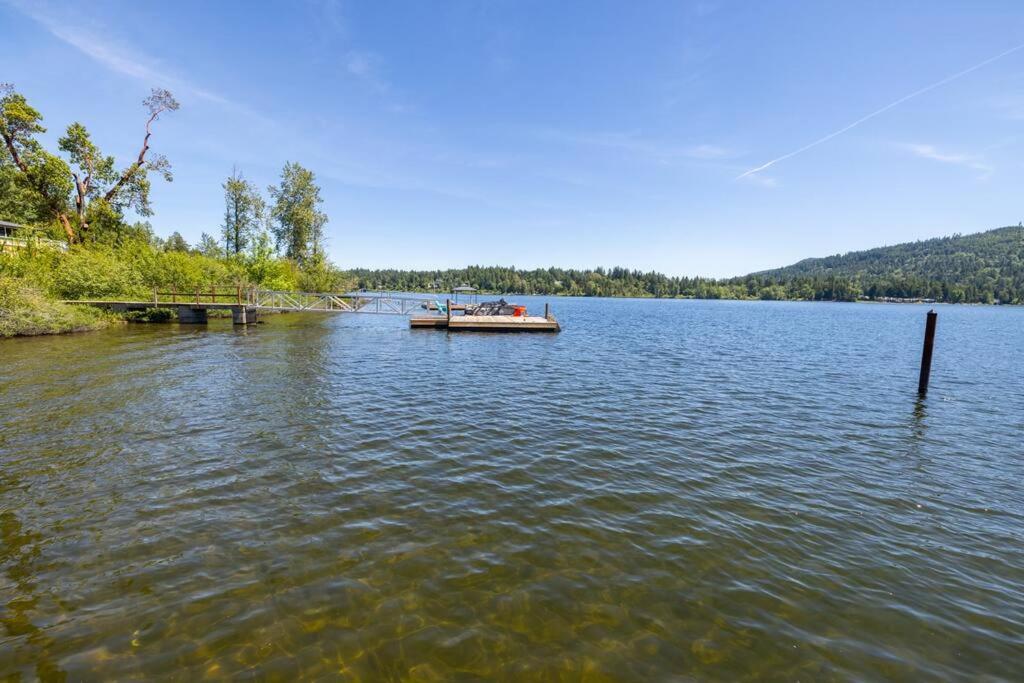 Kelly's Lakefront Hideaway