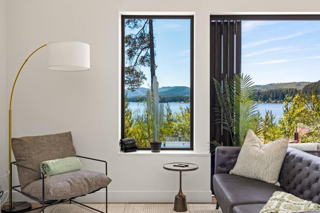 Kelly's Lakefront Hideaway