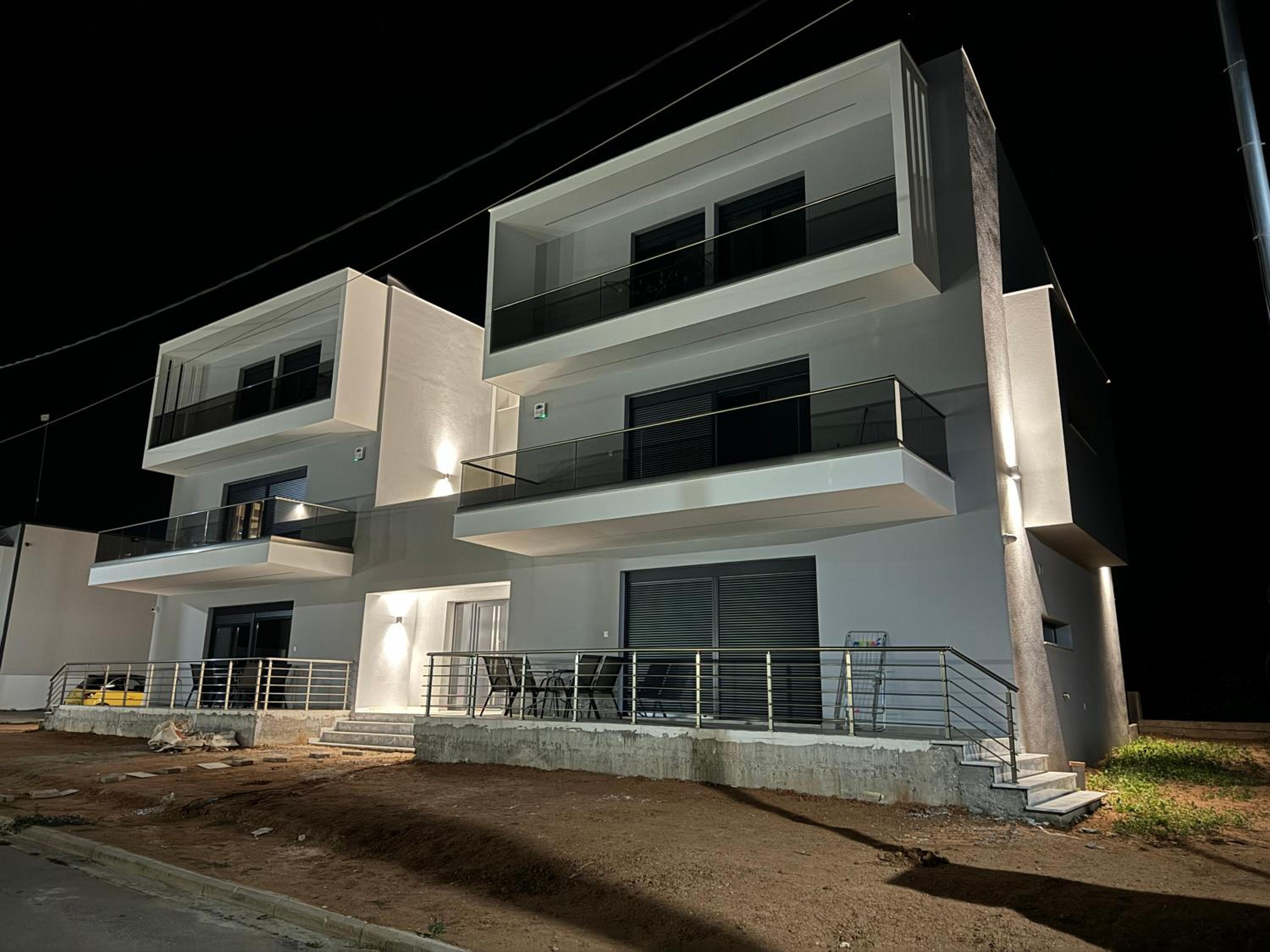 Elinor apartments
