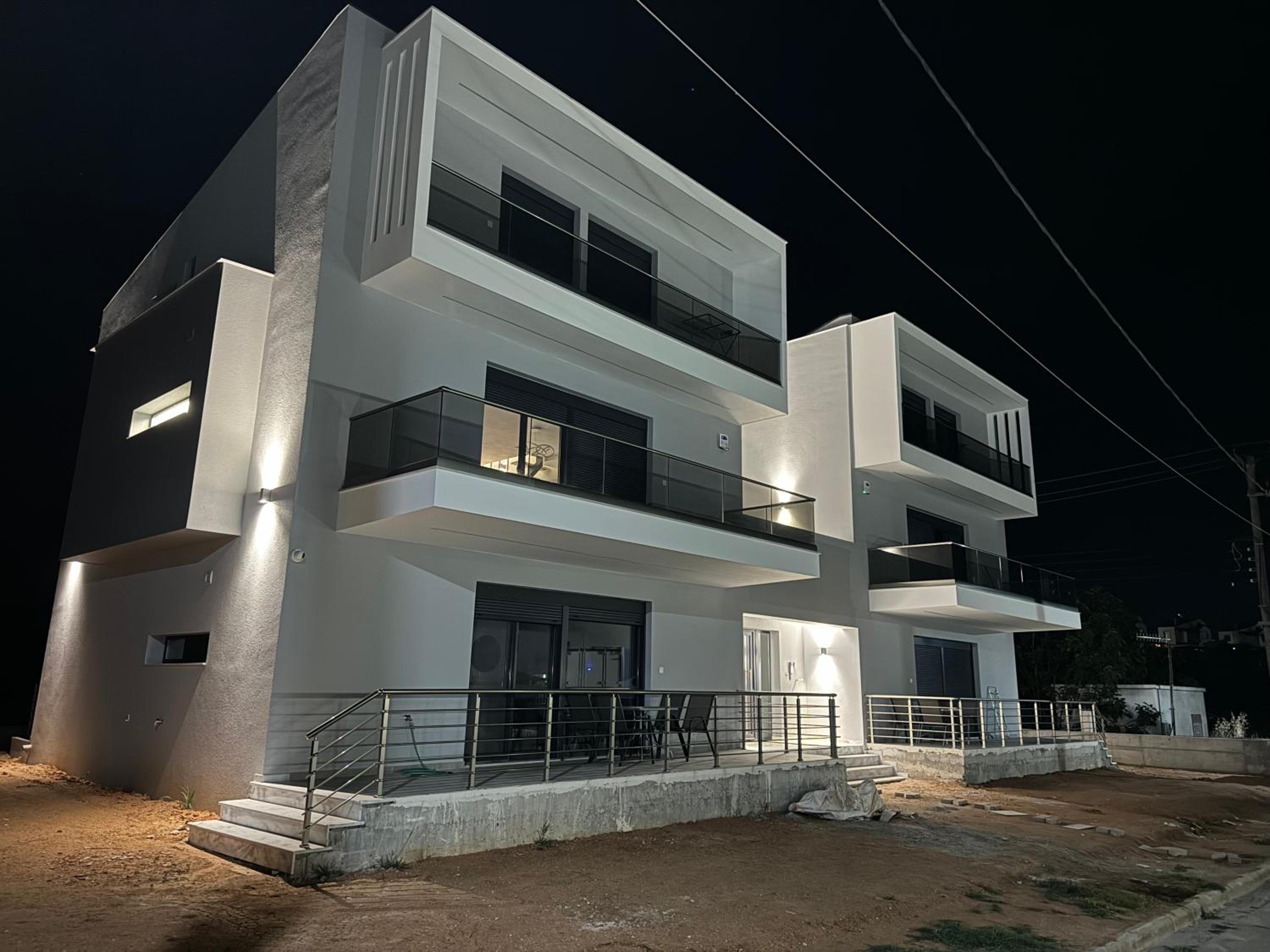 Elinor apartments