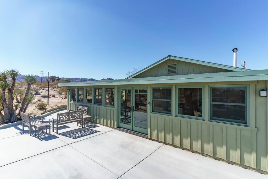 Skelton Compound