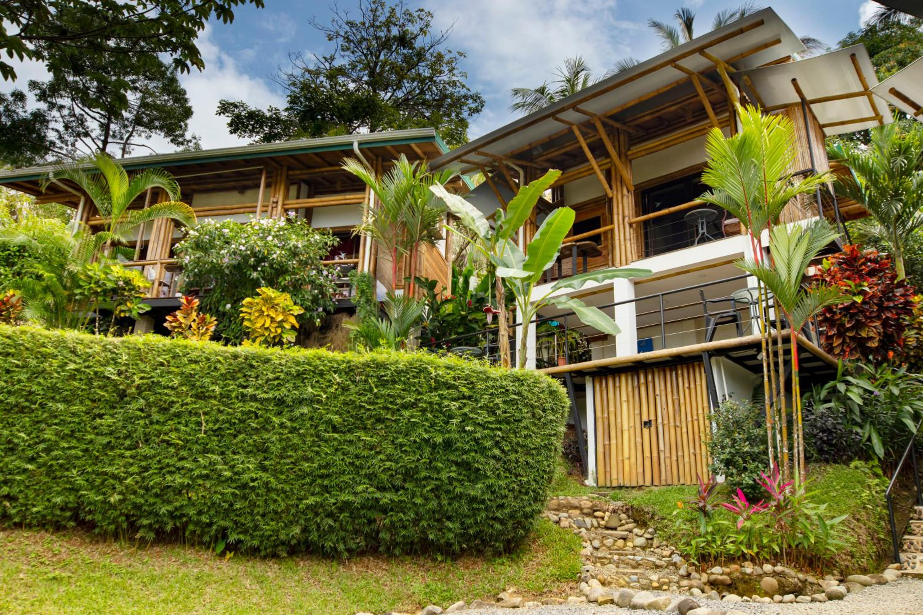 Bambura Hermosa villas