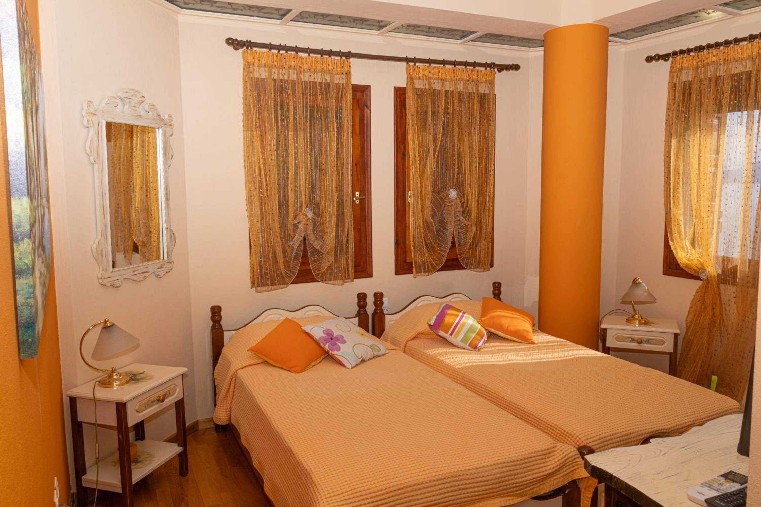 MESONISI maisonette