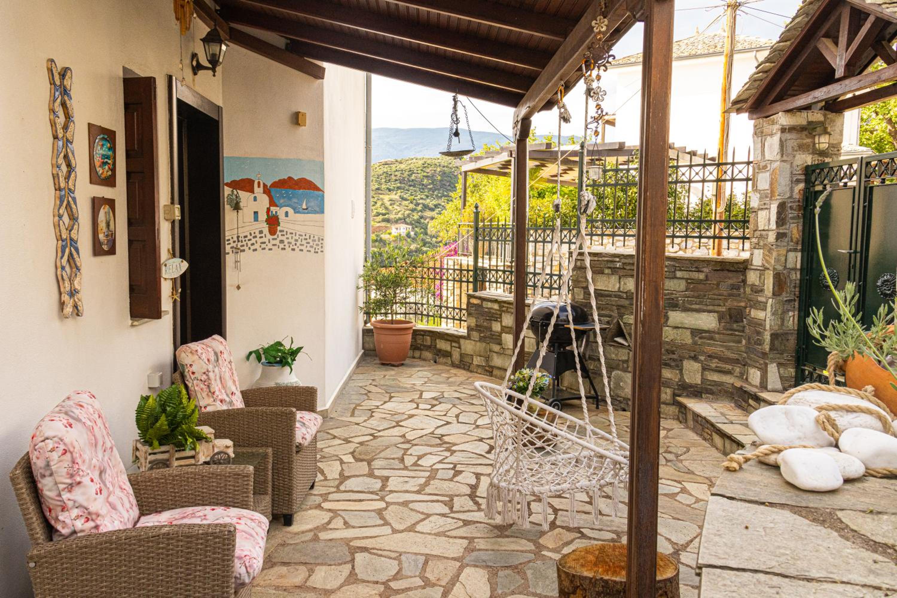 MESONISI maisonette