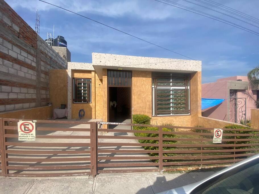Casa Hogar Feliz - main view