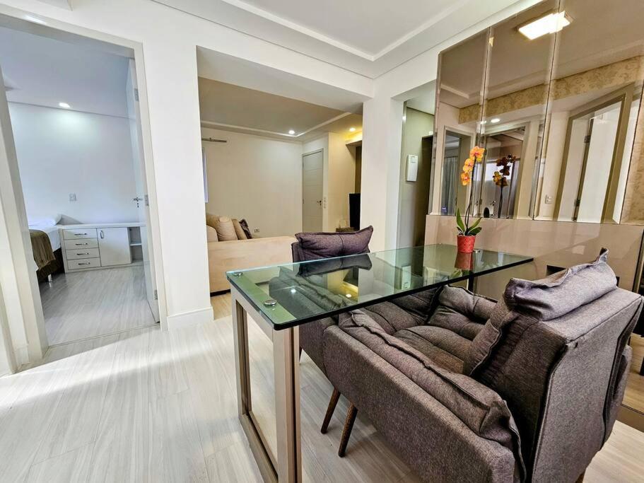 Apartamento mobiliado no Juvevê - com vaga