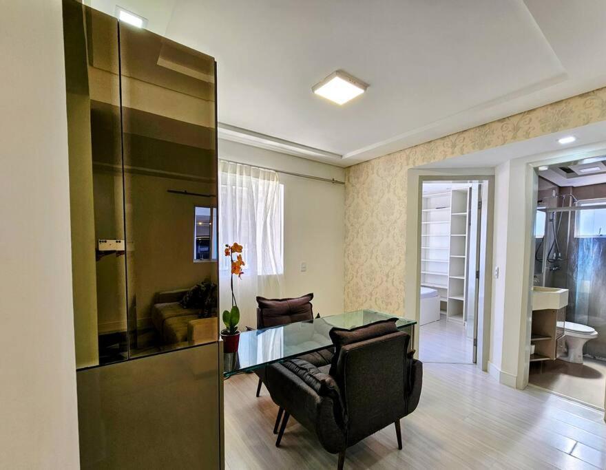 Apartamento mobiliado no Juvevê - com vaga