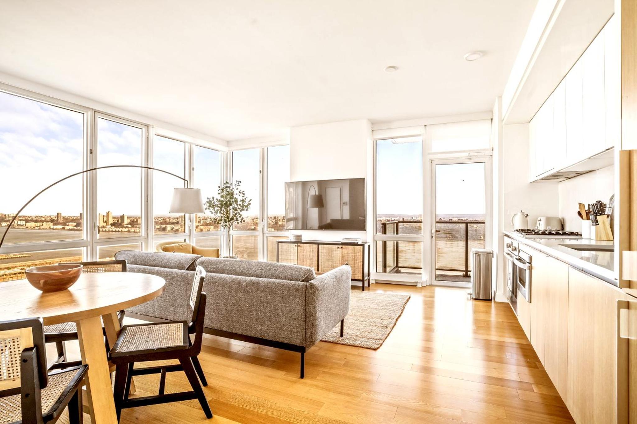 Apartment in the clouds 2Bd 2bath