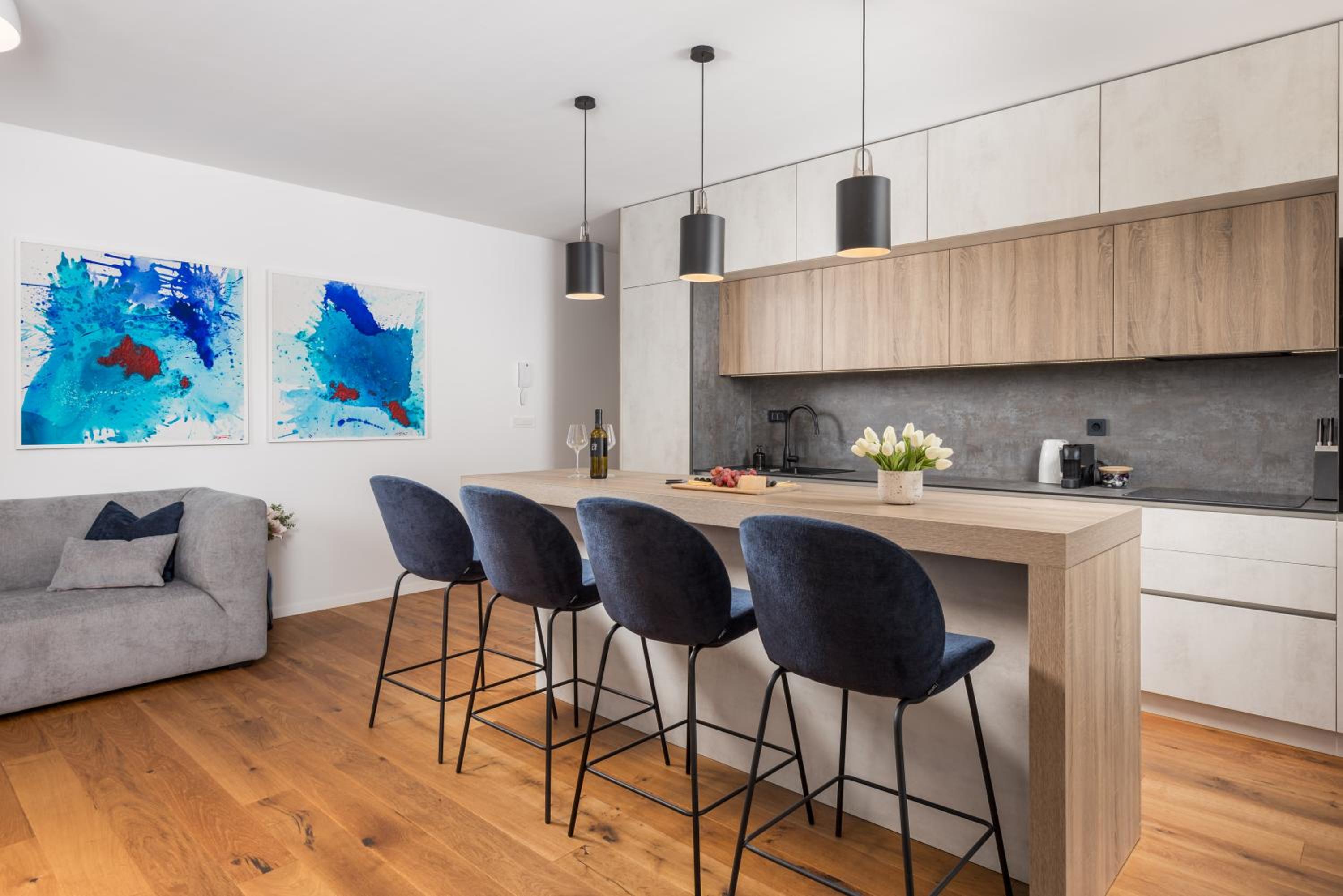 Luxury apartment La Mer with private pool and garden