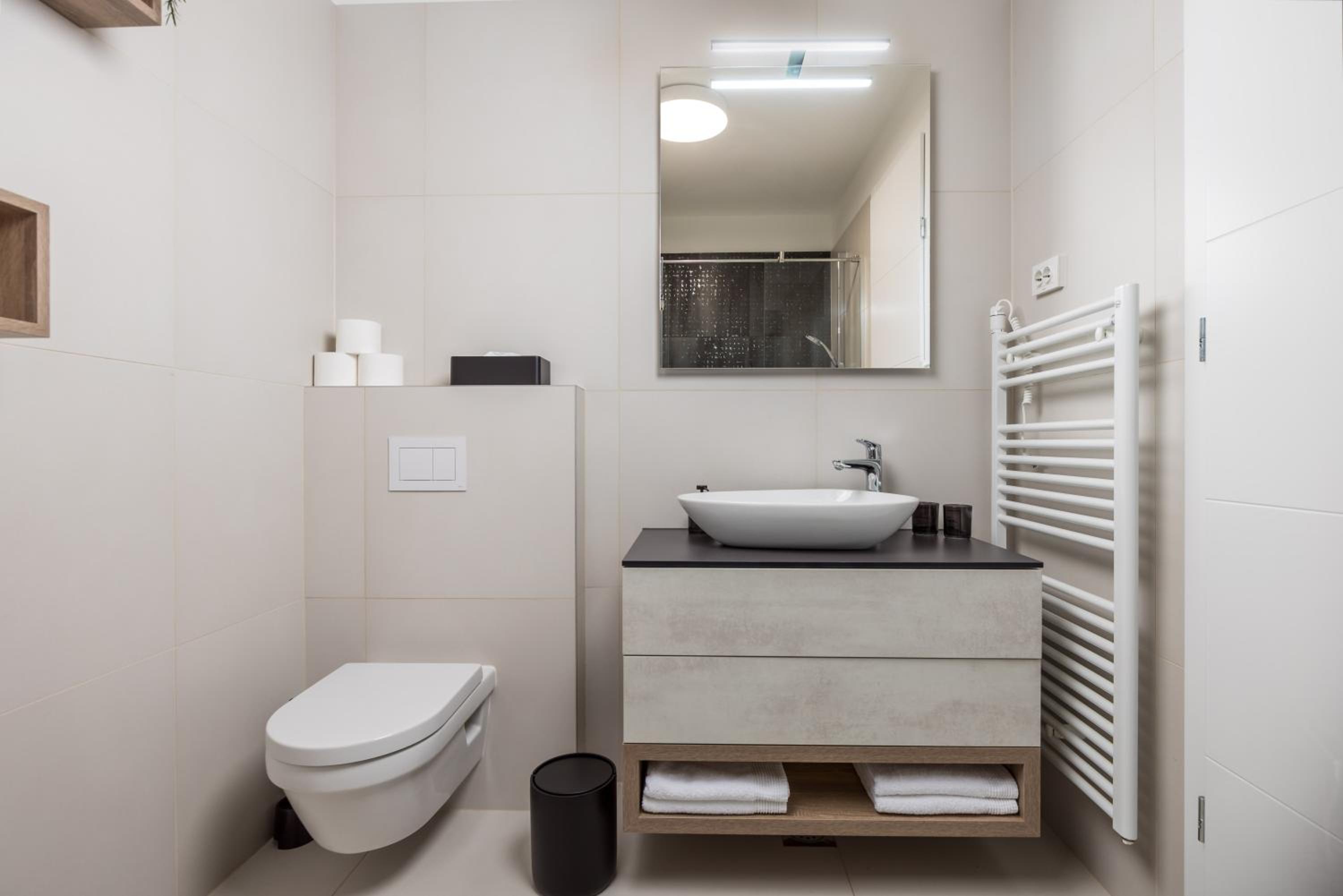 Luxury apartment La Mer with private pool and garden