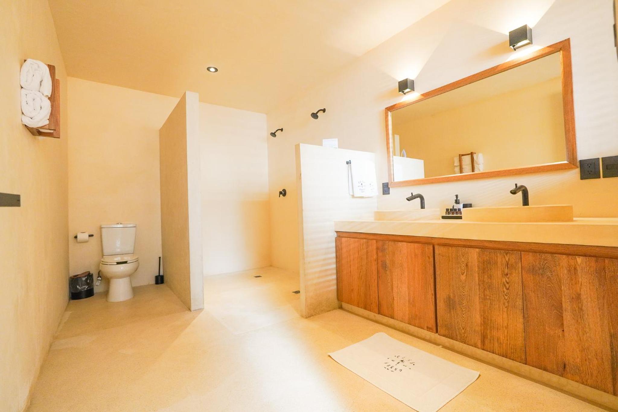Casa Borka LUXURY FULLY FURNISHED BEACH CONDOS WITH POOL