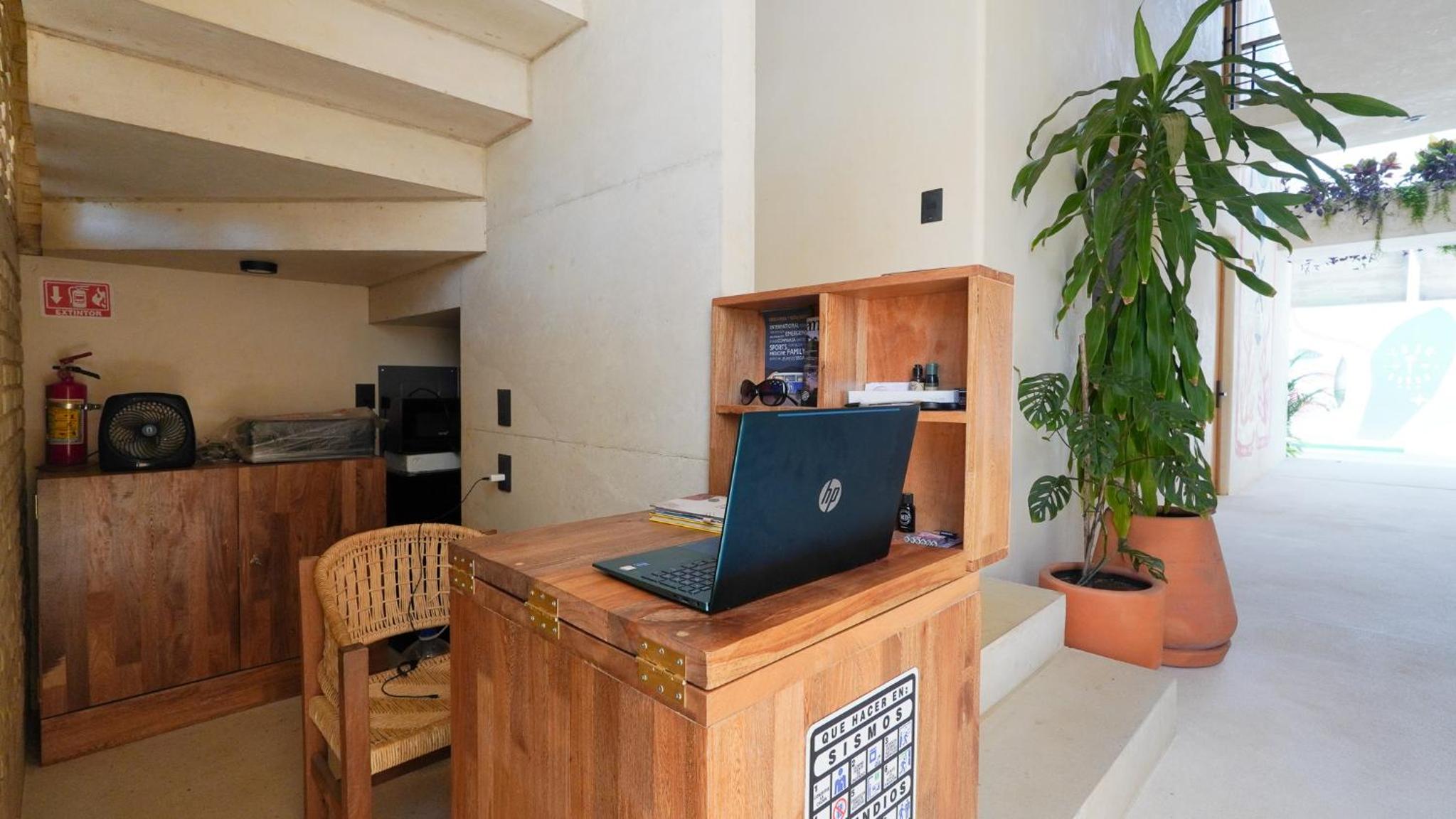Casa Borka LUXURY FULLY FURNISHED BEACH CONDOS WITH POOL