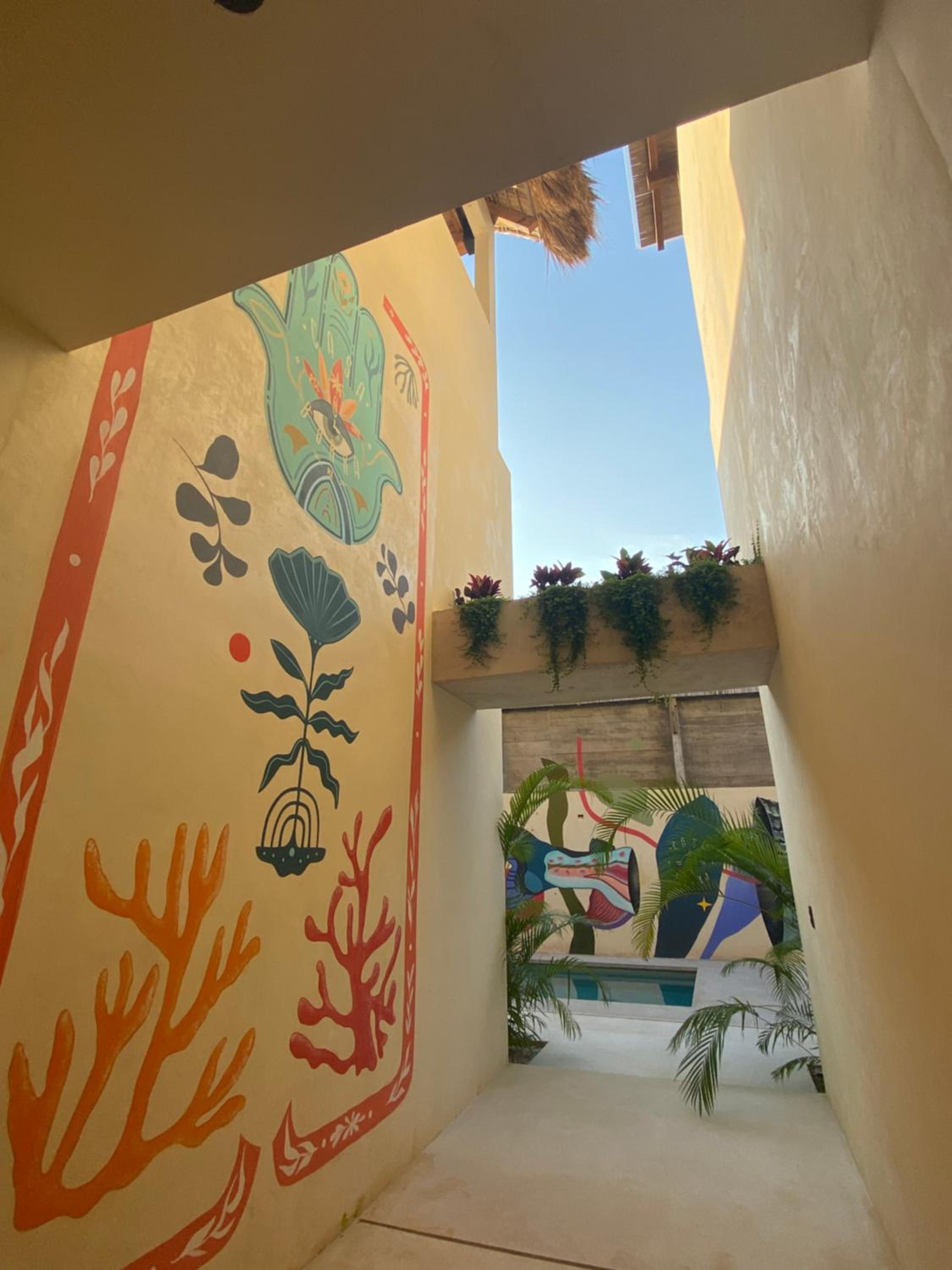 Casa Borka LUXURY FULLY FURNISHED BEACH CONDOS WITH POOL