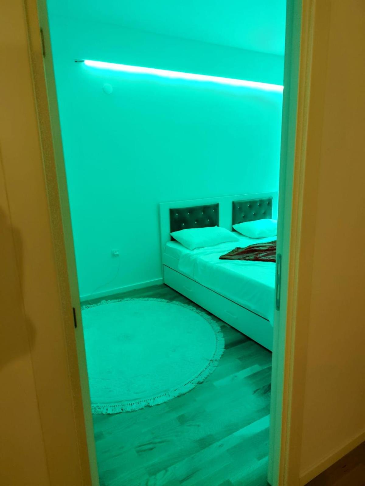 Apartaments E N A east gate living view 5