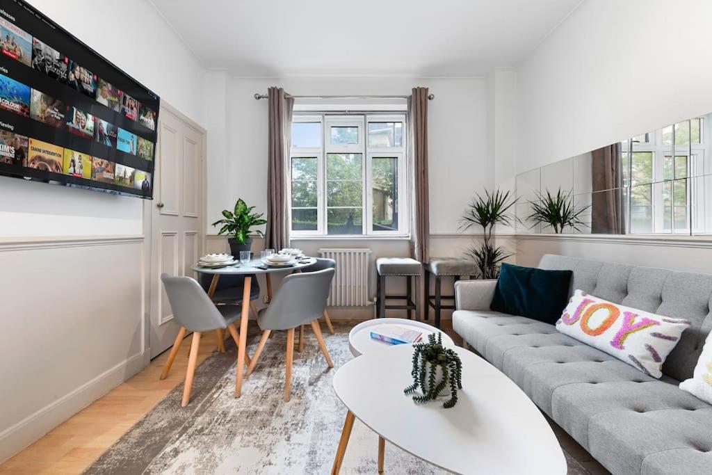 Brand New 3 Bedroom flat in Central London