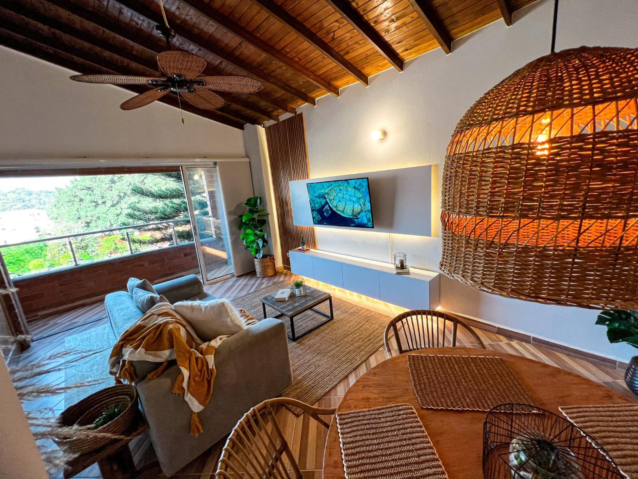 Estilo Bali acogedor iluminado-502-ROME